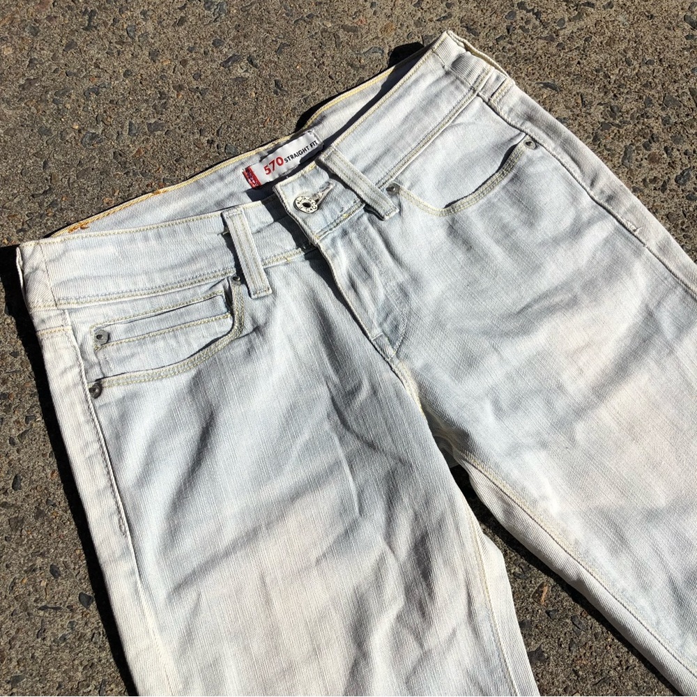 Levi's 570 Straight Fit Cotton Denim Jeans Bleach Blue W29 L34 Womens BNWOT - Picture 3 of 13